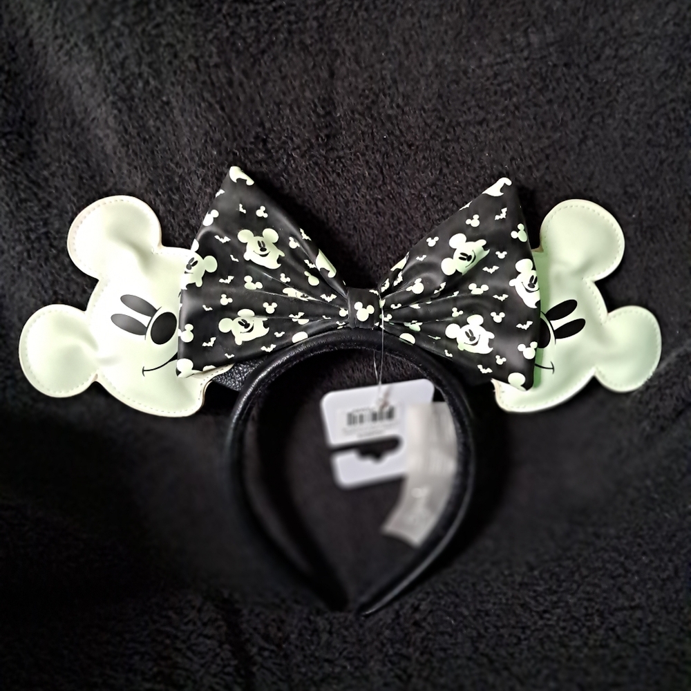 RARE Glow in the Dark Mickey Ghost Ears
